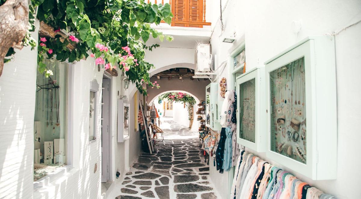 Athens to Paros: Ferry Guide + What to Do (2026)