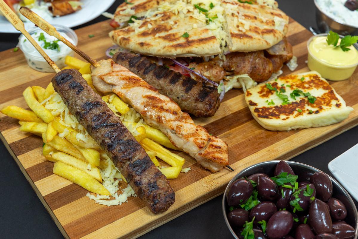 8 Best Athens Food Tours in 2026 (Local's Guide to Eating Like a Greek)