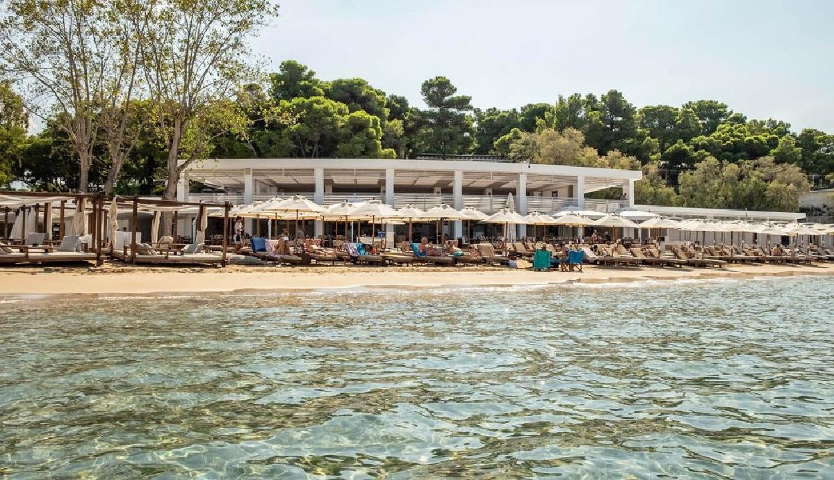 Best Beach Clubs Near Athens on the Riviera (2026 Guide)